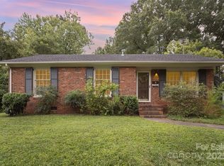 7113 Rockcliff Ct, Charlotte, NC 28210