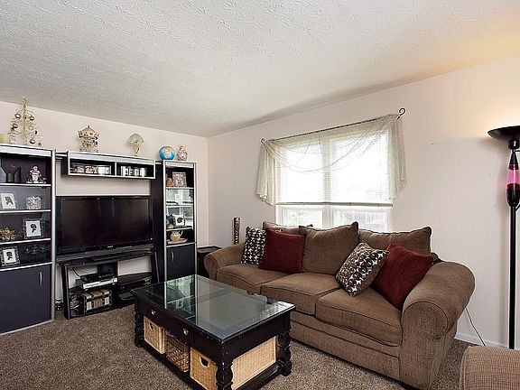4th image of 1378 Hunter Ct