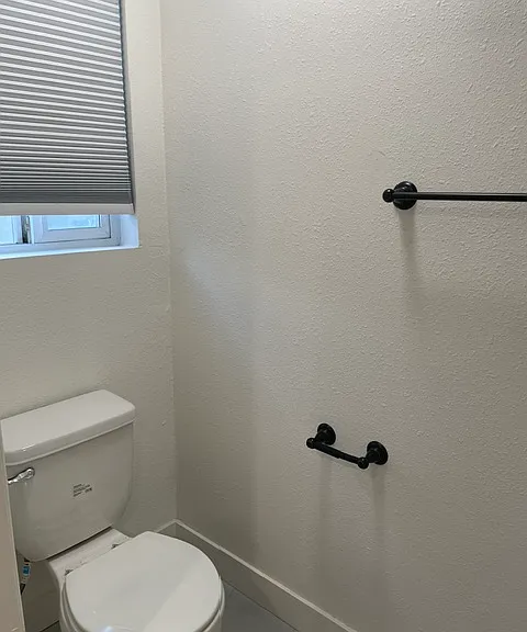 2436 Barry Ave #3 — Photo 28