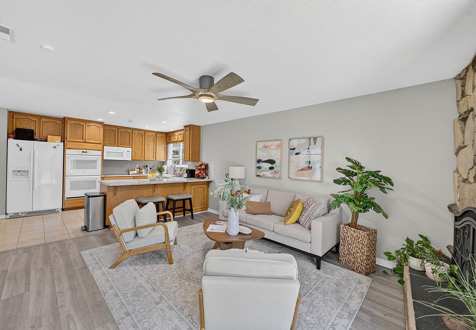 1st image of 8030 La Riviera Dr