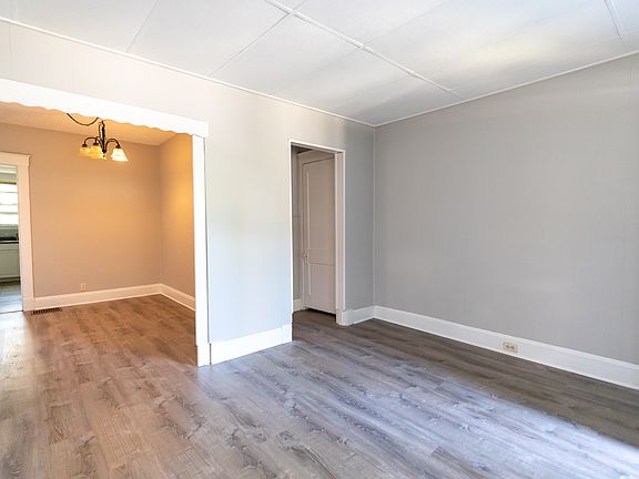 3425 W 8th St-5_12262022