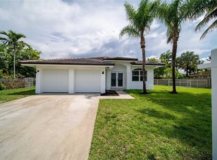 15461 SW 164th St, Miami, FL 33187