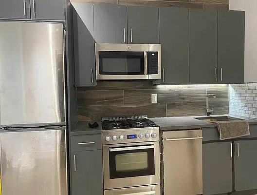 Rented by Premier One Realty LLC | media 9