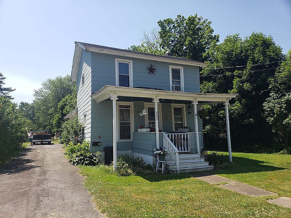1st image of 262 E Park St