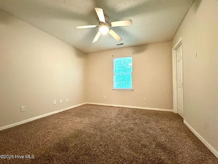 521 Jimmies Creek Dr — Photo 23