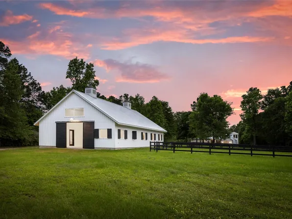 9879 Stubbs Rd, Magnolia, TX 77354