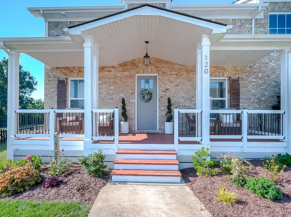 120 Loose Leaf Ct, Nicholasville, KY 40356