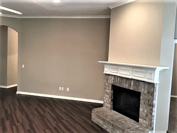 929 Kingwood Cir — Photo 7