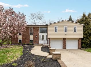 137 Loire Valley Dr, Pittsburgh, PA 15209