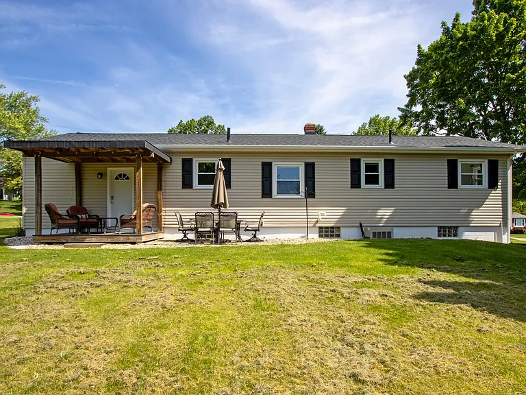 1720 W Hill Dr — Photo 23
