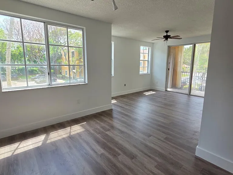 2360 E Preserve Way #201 — Photo 14