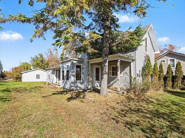 319 Bellant St, Cheboygan, MI 49721