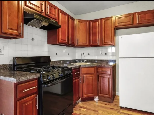 117 Parkview Ter #3A, Newark, NJ 07112