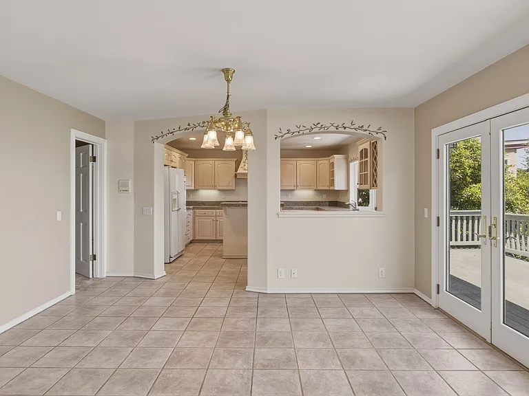 1250 Del Monte Blvd — Photo 16
