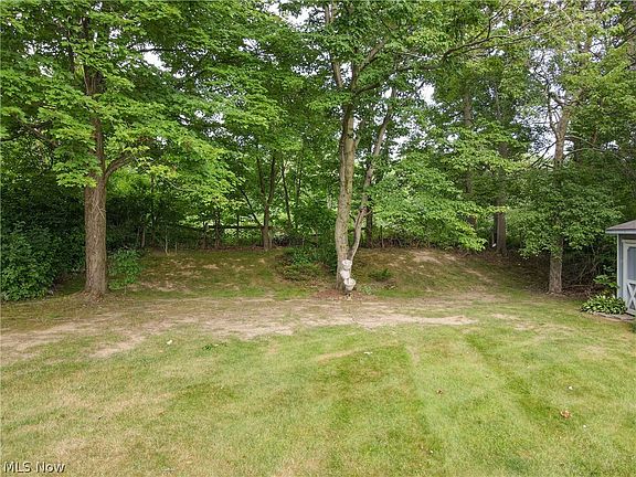 3rd image of 3891 Morley Dr