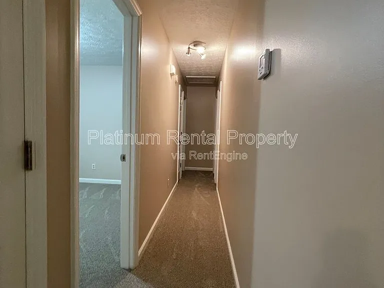 268 Jennifer Ct — Photo 11