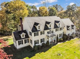 19 Autumn Ridge Ct, Katonah, NY 10536