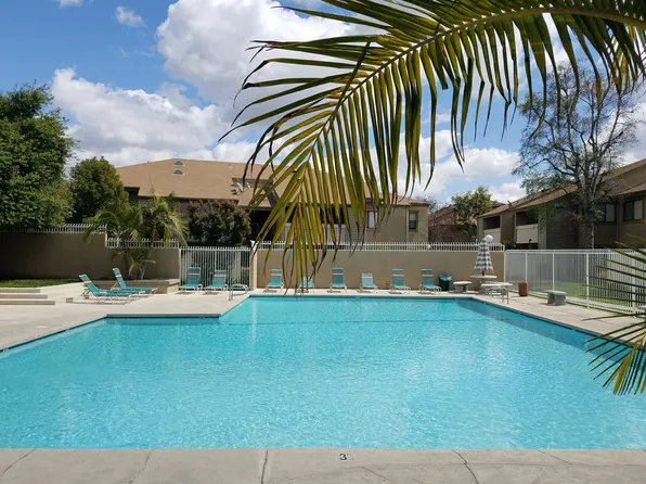 7 Carriage Way, Pomona, CA 91766