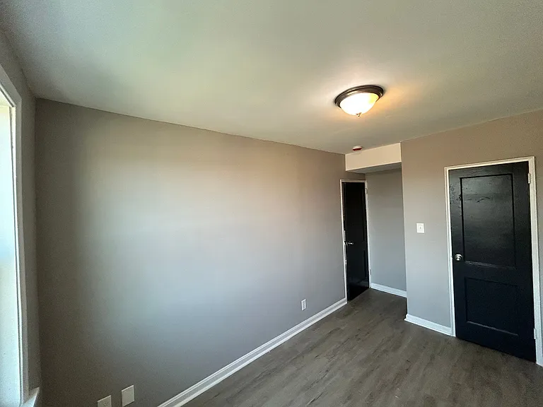 1503 Aldeney Ave — Photo 33