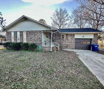 1911 Glen Davis Ln, Oxford, AL, 36203