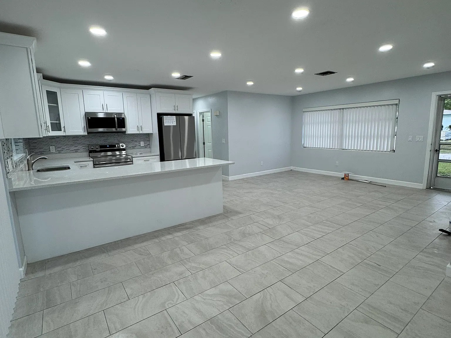 2 bed, 1031 sqft, $2,250 — Photo 3