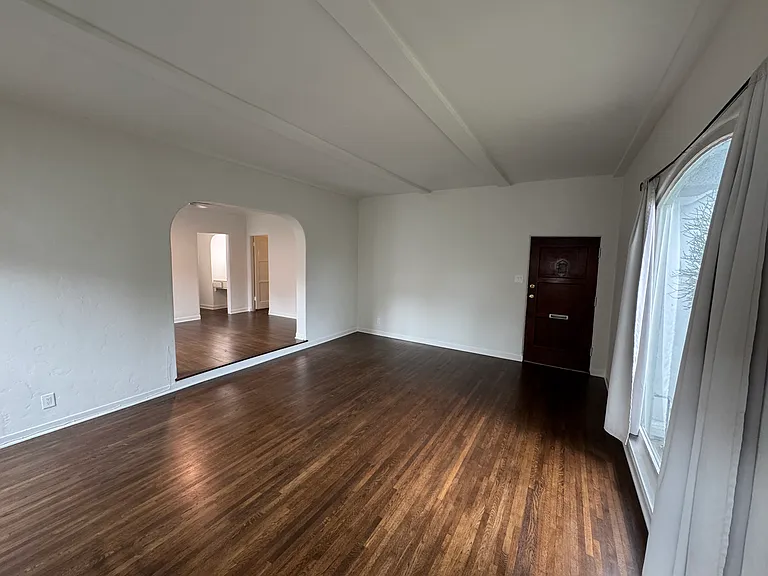 1874 S Redondo Blvd #1874 — Photo 15