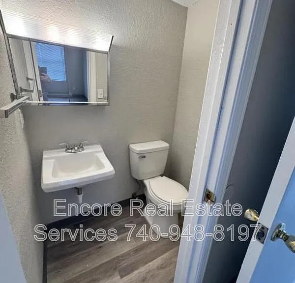 570 Brookside Ct — Photo 9