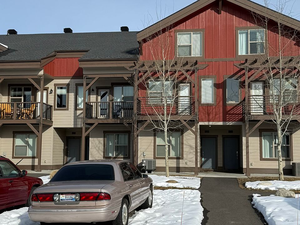 1st image of 106 Broken Pine Ln