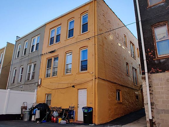 2nd image of 1134 Ward Ave