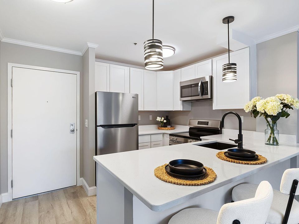 1st image of 148 Breakwater Drive #204