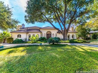 520 Canterbury Hill St, Terrell Hills, TX 78209