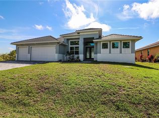 8210 Santa Cruz Dr, Port Charlotte, FL 33981