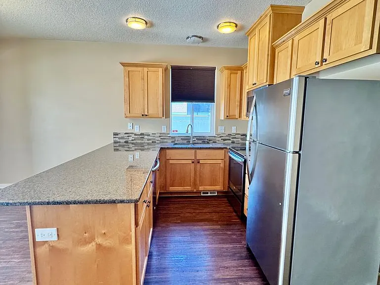 2401 NE 114th Ct — Photo 8