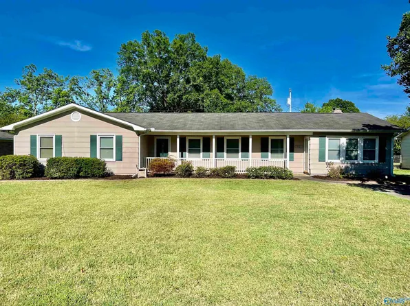 1522 15th Ave SW, Decatur, AL 35601