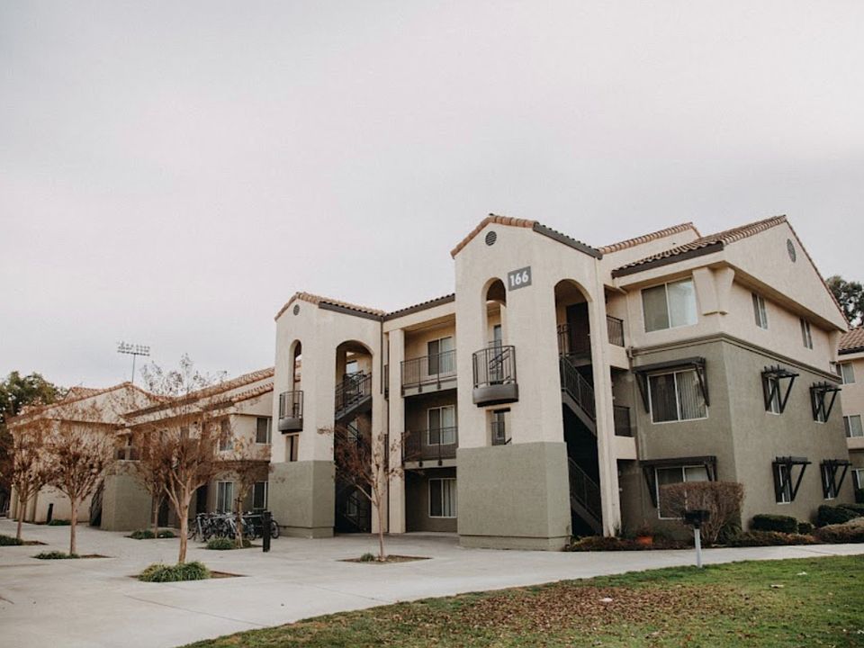 2nd image of 186 Orchard Park Dr #253