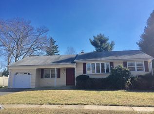 4 Rosewood Dr, Milltown, NJ 08850