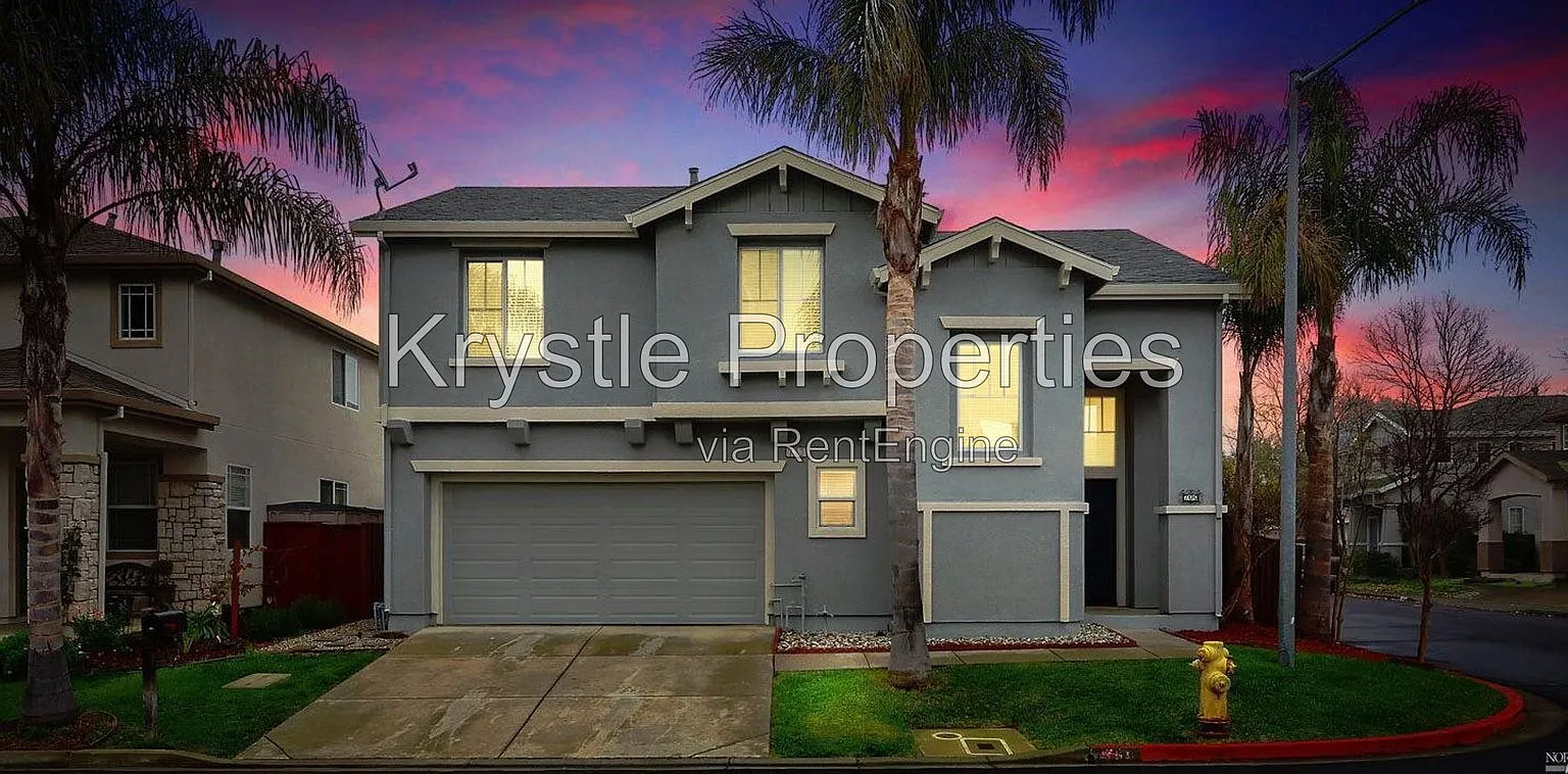 3 bed, 2.5 bath, 1700 sqft, $3,500 — Photo 1