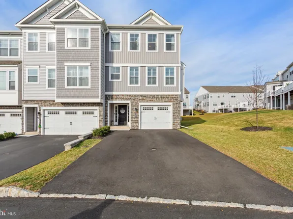 100 Harland Ave, Royersford, PA 19468