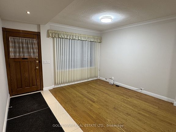 4th image of 327 Springdale Blvd