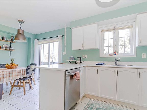 2nd image of 2665 Thomas St #50