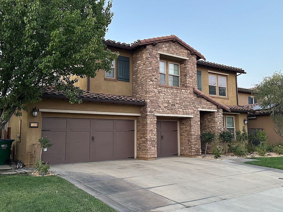 1st image of 1520 Riva Trigoso Dr