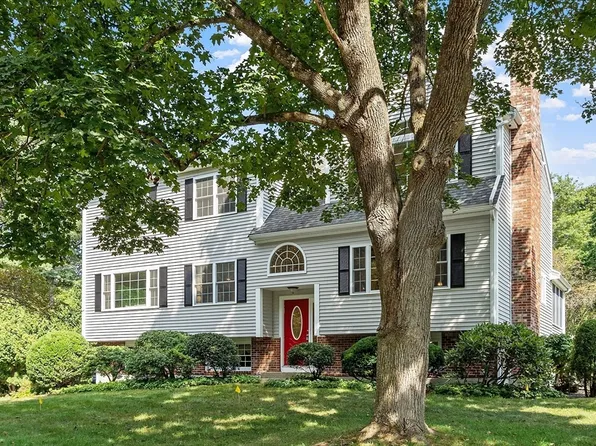 16 Patriots Rd, Acton, MA 01720
