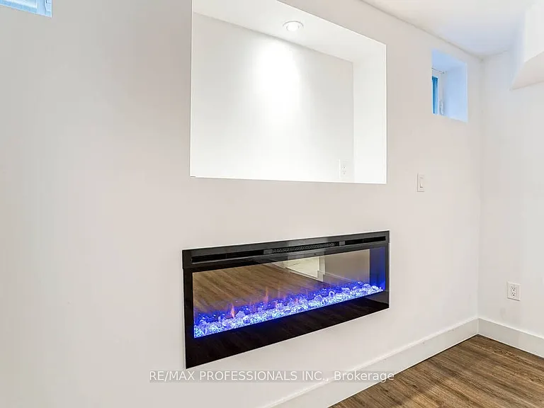 7 Vancho Cres S #LOWER — Photo 3