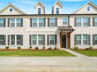 808 Lew Dr, Pineville, NC 28134