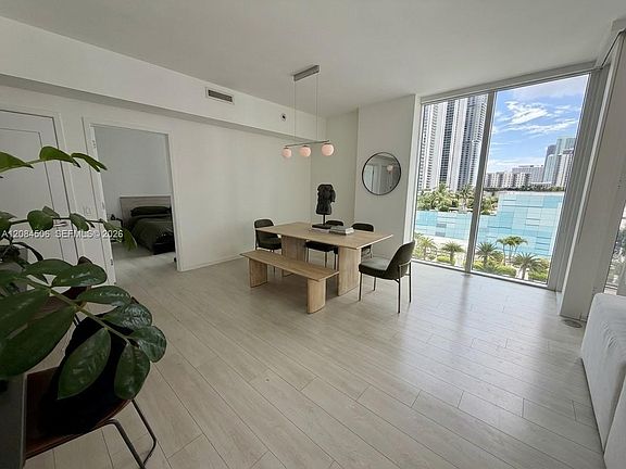 2nd image of 601 NE 27th St APT 1002