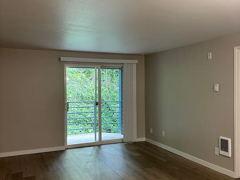 City View Apartments in West Seattle — Photo 60