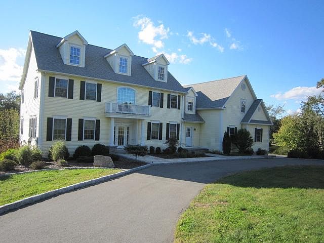1st image of 347 Woodhouse Ave