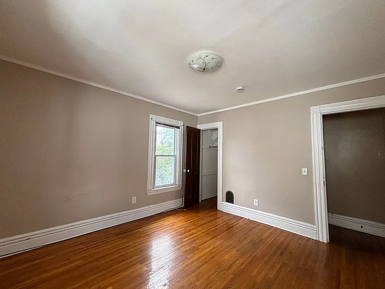 27 Vick Park #B — Photo 14