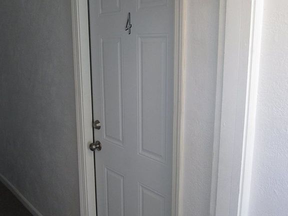 2nd image of 817 S 11th St APT 4
