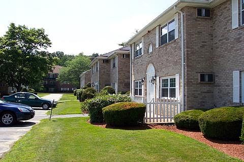 1st image of 80 Washington Park Dr #10